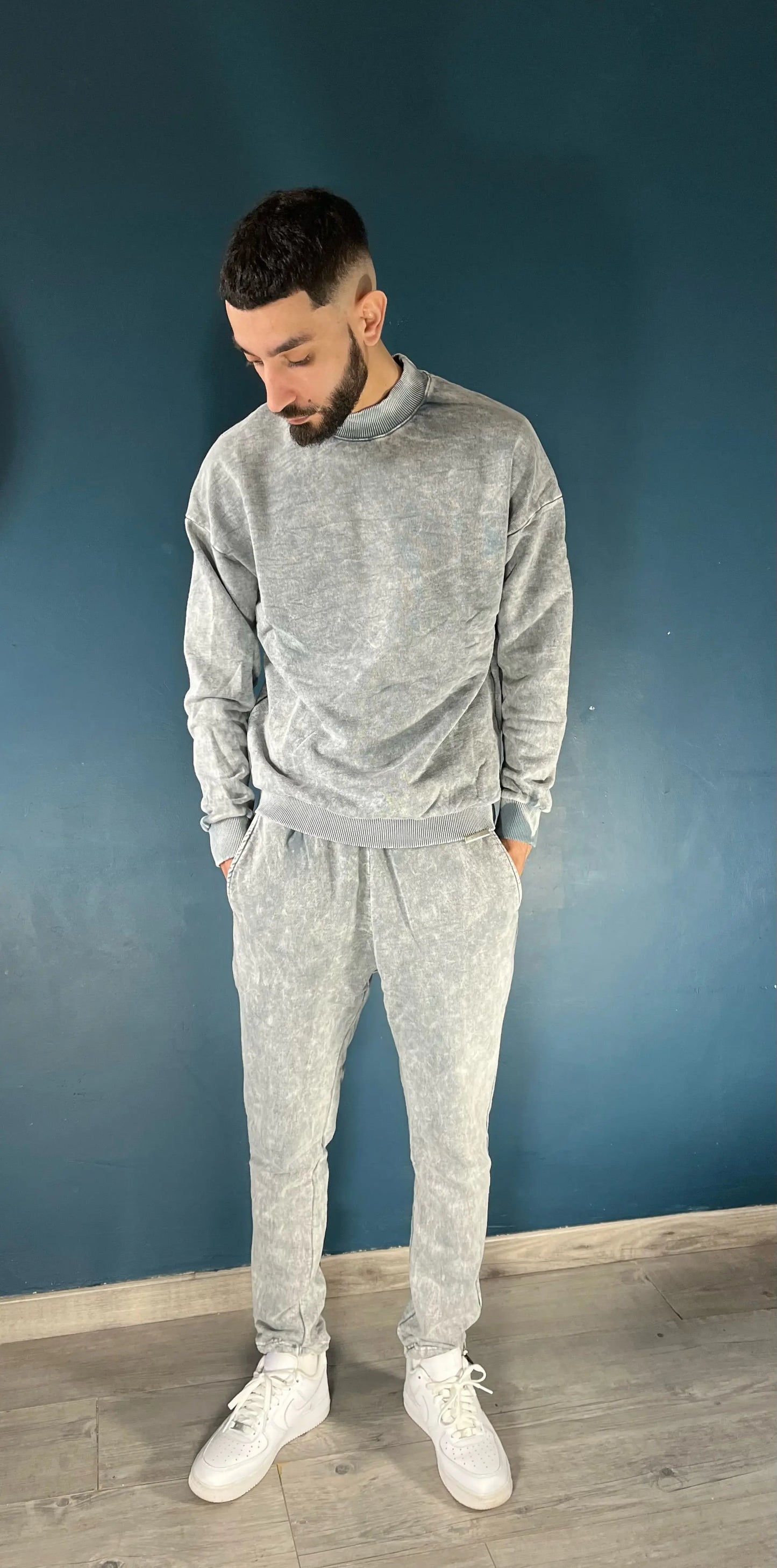 Ensemble "MOOD" - GRIS (Pull/Jogging) THE ONE STORE