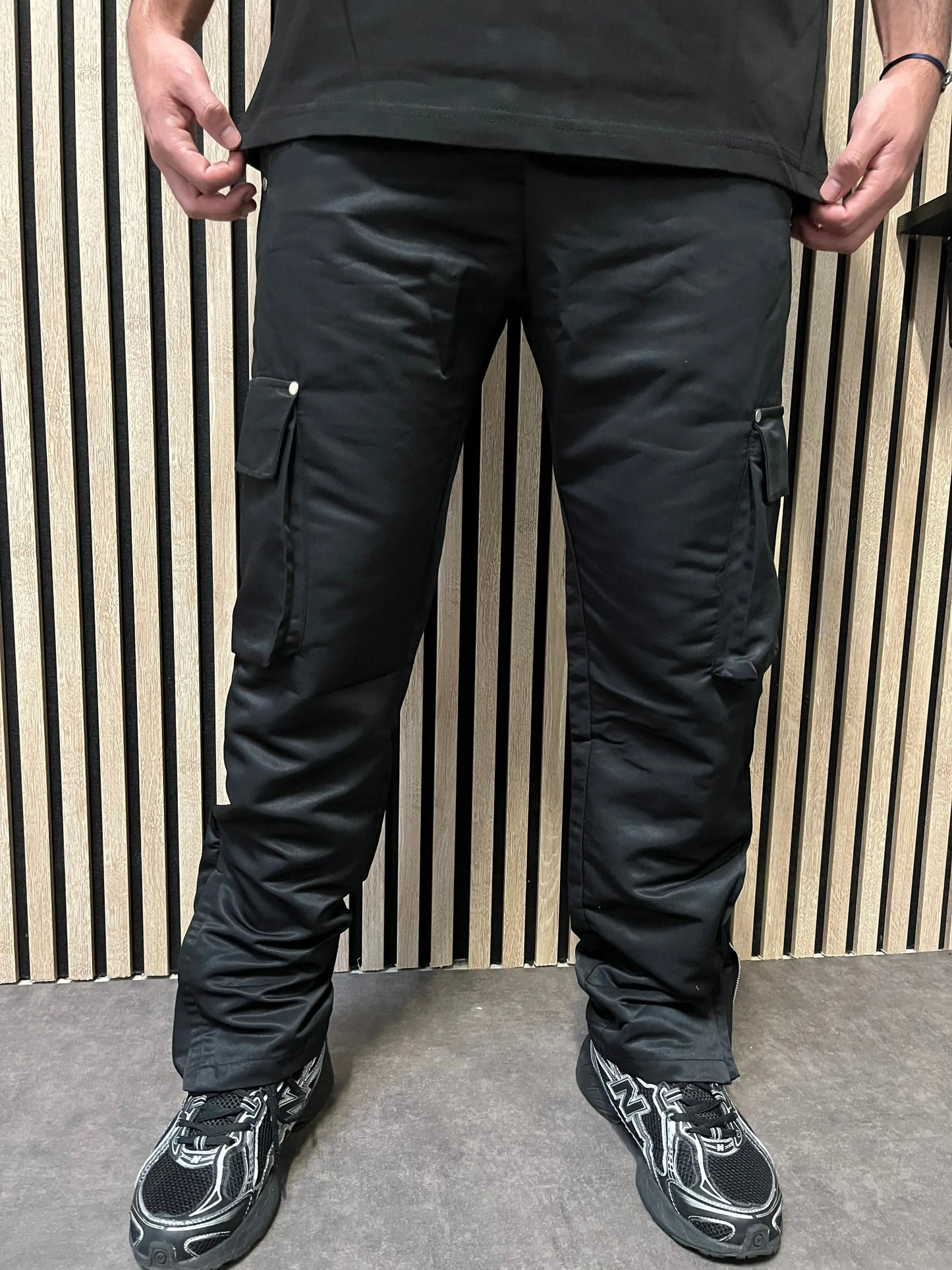 Pantalon cargo noir zipé THE ONE STORE