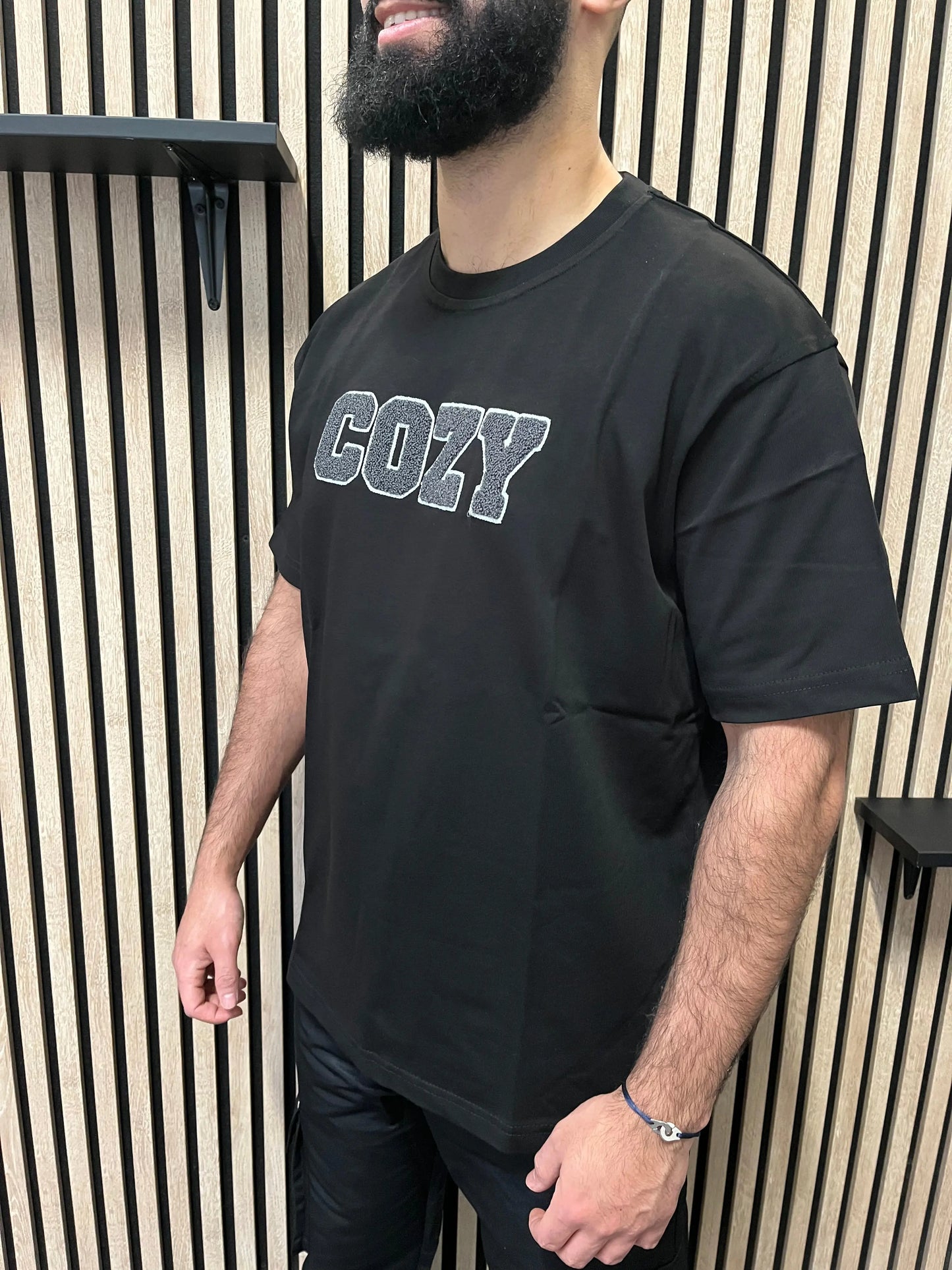 Tee shirt "COZY" - NOIR THE ONE STORE